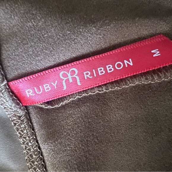 NWOT Ruby Ribbon camel brown faux suede leggings size Medium - Picture 4 of 5